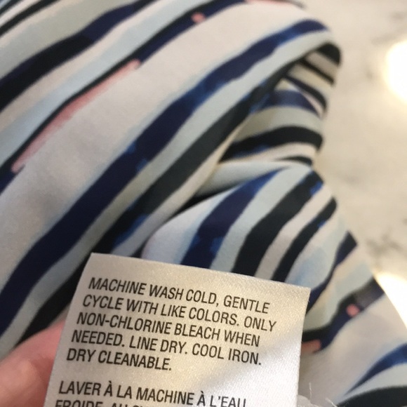 12 Thompson, Pull-on Beautiful striped skirt. Size medium, with ruffle trim - Picture 7 of 10